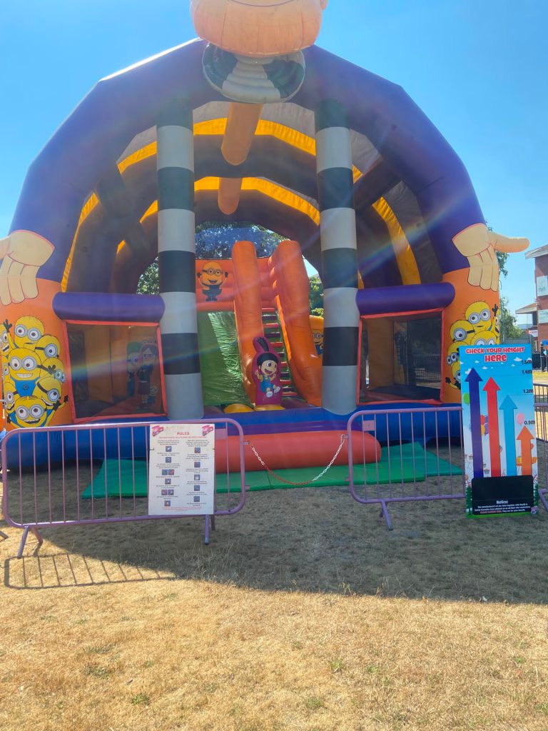 Minions castle & slide
